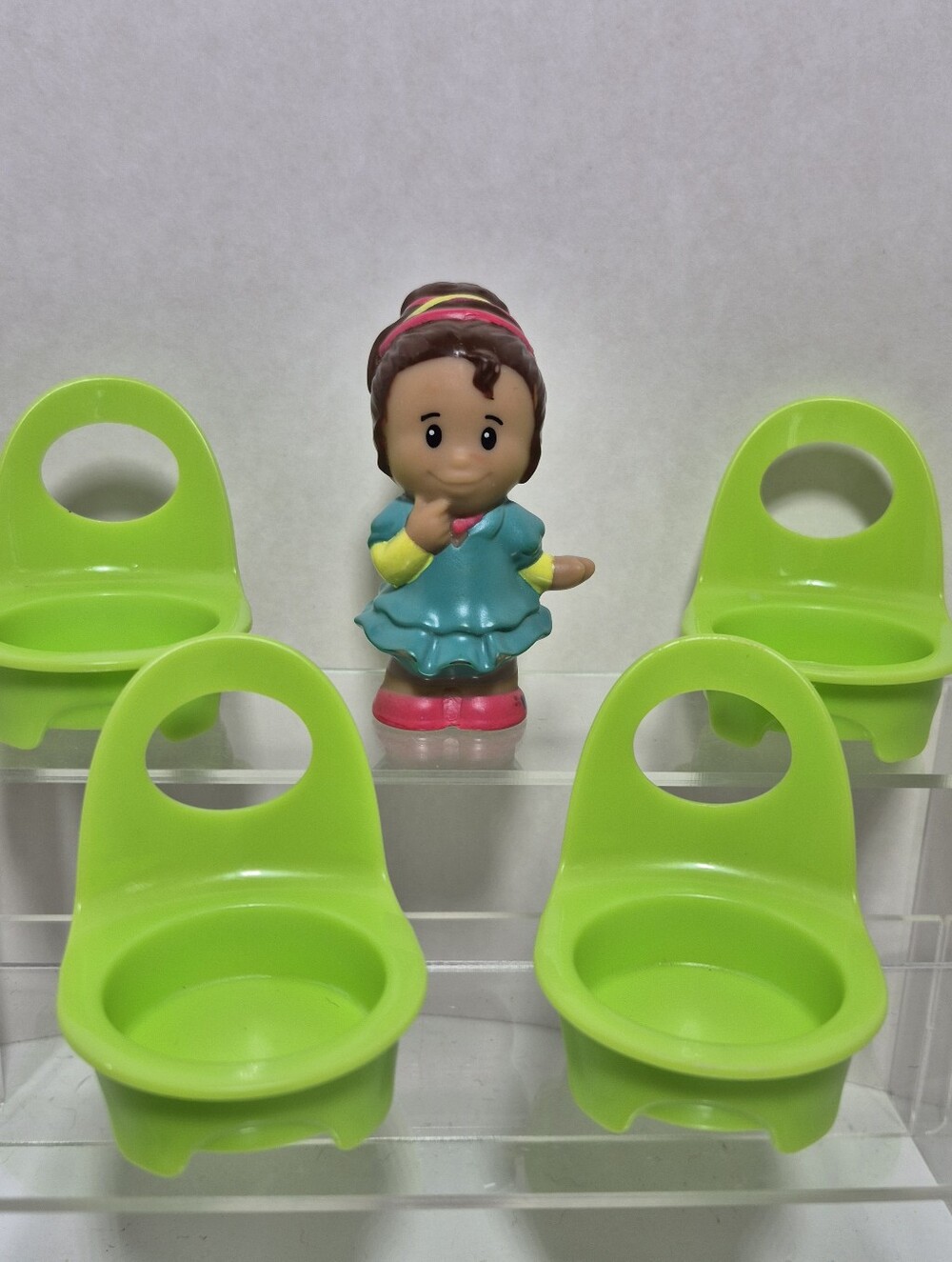 Fisher Price Little People Teacher Tessa And Chairs Musical School Preschool